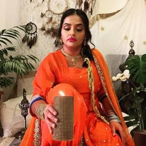 Meet your Posher, Mariam